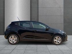 Blackpearlschwarz Gebraucht 2025 Renault Clio V Evolution Kleinwagen | 19.590 € (Fairer Preis)