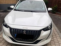 Weiß Gebraucht 2020 Peugeot 208 Active Kleinwagen | 12.999 € (Etwas zu teuer)