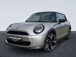 Melting silver (silber) Gebraucht 2024 Mini Cooper Favoured Kleinwagen | 26.590 € (Guter Preis)