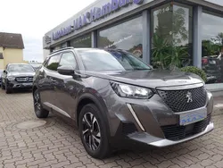Grau Gebraucht 2020 Peugeot 2008 Allure SUV | 18.999 € (Teuer)
