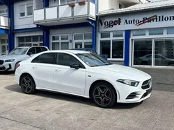 Weiß Gebraucht 2021 Mercedes A250 AMG line Limousine | 25.900 € (Fairer Preis)