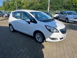 Weiß Gebraucht 2014 Opel Meriva Style Van / Kleinbus | 8.400 € (Fairer Preis)