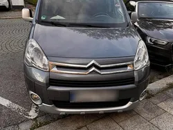 Blau Gebraucht 2011 Citroën Berlingo Van / Kleinbus | 4.999 € (Etwas zu teuer)