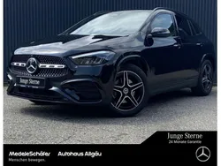 Kosmosschwarz (metallic) Gebraucht 2024 Mercedes GLA200 AMG SUV | 40.979 € (Fairer Preis)