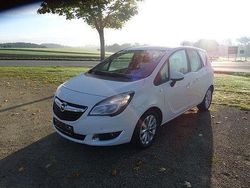 Weiß Gebraucht 2016 Opel Meriva Van / Kleinbus | 6.900 € (Fairer Preis)