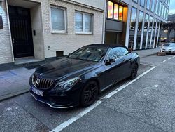 Schwarz Gebraucht 2014 Mercedes 220 Cabrio | 18.500 €