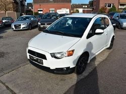 Weiß Gebraucht 2012 Mitsubishi Colt Limousine | 6.980 € (Teuer)