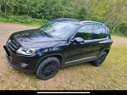 Schwarz Gebraucht 2012 VW Tiguan SUV | 13.100 € (Etwas zu teuer)