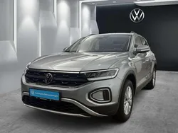Pyrit silber metallic Gebraucht 2022 VW T-Roc Life SUV | 24.450 € (Fairer Preis)