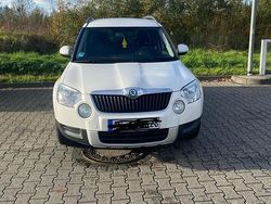 Weiß Gebraucht 2013 Skoda Yeti SUV | 4.799 € (Teuer)