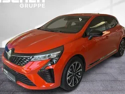 Orange Gebraucht 2025 Renault Clio V Techno Limousine | 22.990 € (Fairer Preis)