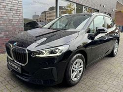 Schwarz ii/bonnet fluid black Gebraucht 2024 BMW 218 Van / Kleinbus | 24.999 € (Guter Preis)