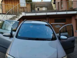 Silber Gebraucht 2003 Opel Zafira Van / Kleinbus | 2.500 € (Teuer)