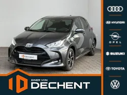 Grau Neu 2025 Toyota Yaris Hybrid Limousine | 28.319 € (Fairer Preis)
