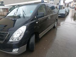 Schwarz Gebraucht 2016 Hyundai H-1 Van | 11.800 €