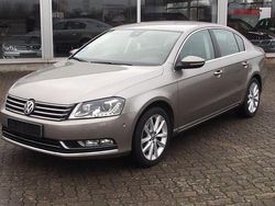 Braun Gebraucht 2012 VW Passat Highline Limousine | 9.998 € (Fairer Preis)