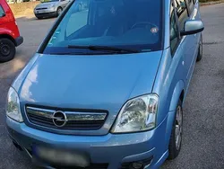Silber Gebraucht 2007 Opel Meriva Van / Kleinbus | 2.000 € (Guter Preis)