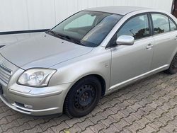 Grau Gebraucht 2003 Toyota Avensis Executive Limousine | 3.600 € (Fairer Preis)