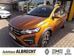 Taklamakanorange metallic Gebraucht 2022 Dacia Sandero Comfort Kleinwagen | 13.990 € (Guter Preis)