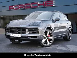 Grau Neu 2025 Porsche Cayenne S SUV | 158.961 € (Etwas zu teuer)
