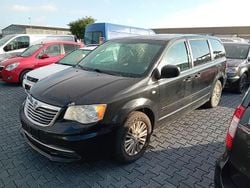 Schwarz Gebraucht 2014 Lancia Voyager Silver Van / Kleinbus | 4.980 € (Fairer Preis)