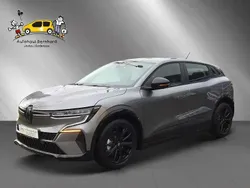 Grau Gebraucht 2022 Renault Mégane Equilibre Limousine | 24.700 € (Teuer)