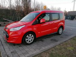 Rot Gebraucht 2016 Ford Tourneo Titanium Van / Kleinbus | 12.900 € (Teuer)