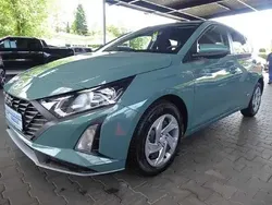Grün (mangrove green / mic) Neu 2024 Hyundai i20 Select Limousine | 16.990 € (Guter Preis)