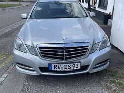 Grau Gebraucht 2010 Mercedes E350 Elegance Kombi | 5.500 € (Superpreis)