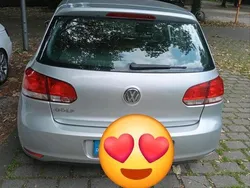Grün Gebraucht 2012 VW Golf VI Limousine | 5.500 €