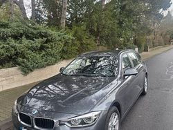 Grau Gebraucht 2018 BMW 318 Advantage Kombi | 12.499 € (Superpreis)