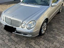 Silber Gebraucht 2003 Mercedes E320 Classic Limousine | 9.500 € (Teuer)