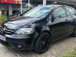 Schwarz Gebraucht 2007 VW Golf Plus Cross Van / Kleinbus | 2.450 € (Fairer Preis)