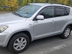 Silber Gebraucht 2006 Toyota RAV4 SUV | 3.950 € (Fairer Preis)