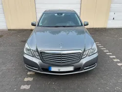 Grau Gebraucht 2011 Mercedes E200 Elegance Limousine | 13.500 € (Etwas zu teuer)