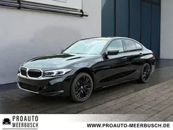 Black sapphire Gebraucht 2024 BMW 318 Comfort Edition Limousine | 36.999 € (Fairer Preis)