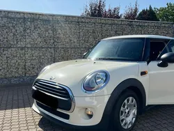 Beige Gebraucht 2016 Mini ONE Kleinwagen | 9.990 €