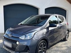 Grau Gebraucht 2019 Hyundai i10 YES! Kleinwagen | 12.400 € (Guter Preis)