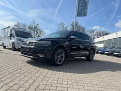 Deep black perleffekt Gebraucht 2021 VW Tiguan Allspace R-line SUV | 36.990 € (Fairer Preis)
