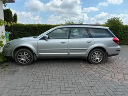 Silber Gebraucht 2005 Subaru Outback SUV | 1.700 €