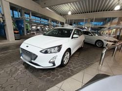 Weiß Gebraucht 2019 Ford Focus Cool & Connect Kombi | 9.400 € (Fairer Preis)