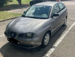Grau Gebraucht 2004 Seat Ibiza Fresh Kleinwagen | 2.000 € (Fairer Preis)