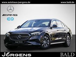 Graphitgrau Gebraucht 2024 Mercedes E220 Avantgarde Limousine | 45.430 € (Superpreis)