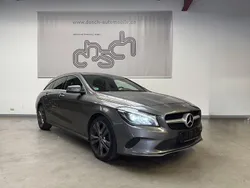 Grau Gebraucht 2018 Mercedes CLA220 Shooting Brake Kombi | 13.890 €