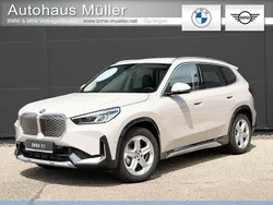 Dune grey Neu 2025 BMW iX1 Sport Line SUV | 42.790 € (Fairer Preis)