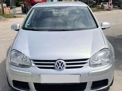 Silber Gebraucht 2005 VW Golf IV Comfortline Kleinwagen | 3.300 € (Teuer)