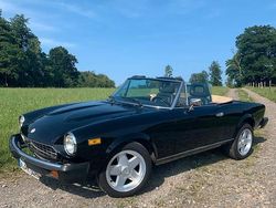 Schwarz Gebraucht 1979 Fiat 124 Cabrio | 12.900 €