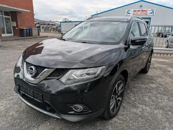 Schwarz Gebraucht 2017 Nissan X-Trail Tekna SUV | 8.300 € (Etwas zu teuer)