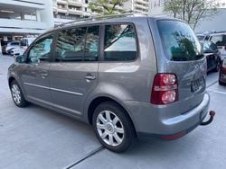 Grau Gebraucht 2007 VW Touran Van / Kleinbus | 1.799 € (Superpreis)