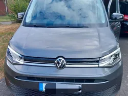Grau Gebraucht 2023 VW Caddy Style Van / Kleinbus | 32.900 € (Fairer Preis)